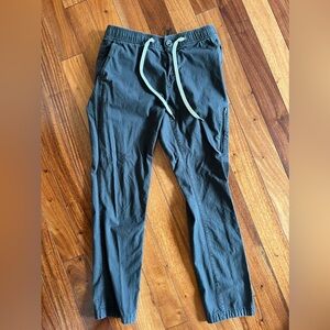 Vuori Women’s Ripstop Pants